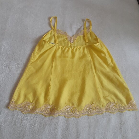 Express Women's Size M Y2K Bright Yellow 100% Silk Lace Trimmed Camisole Tank - Picture 7 of 9